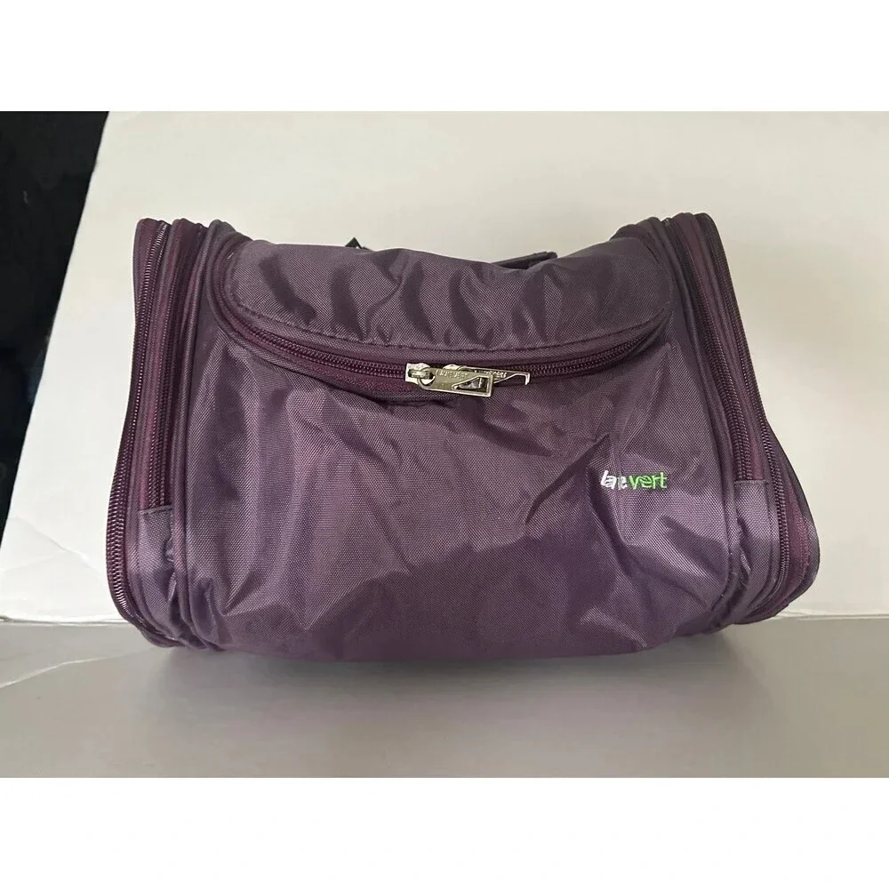 La vie vert travel toiletries luggage bag